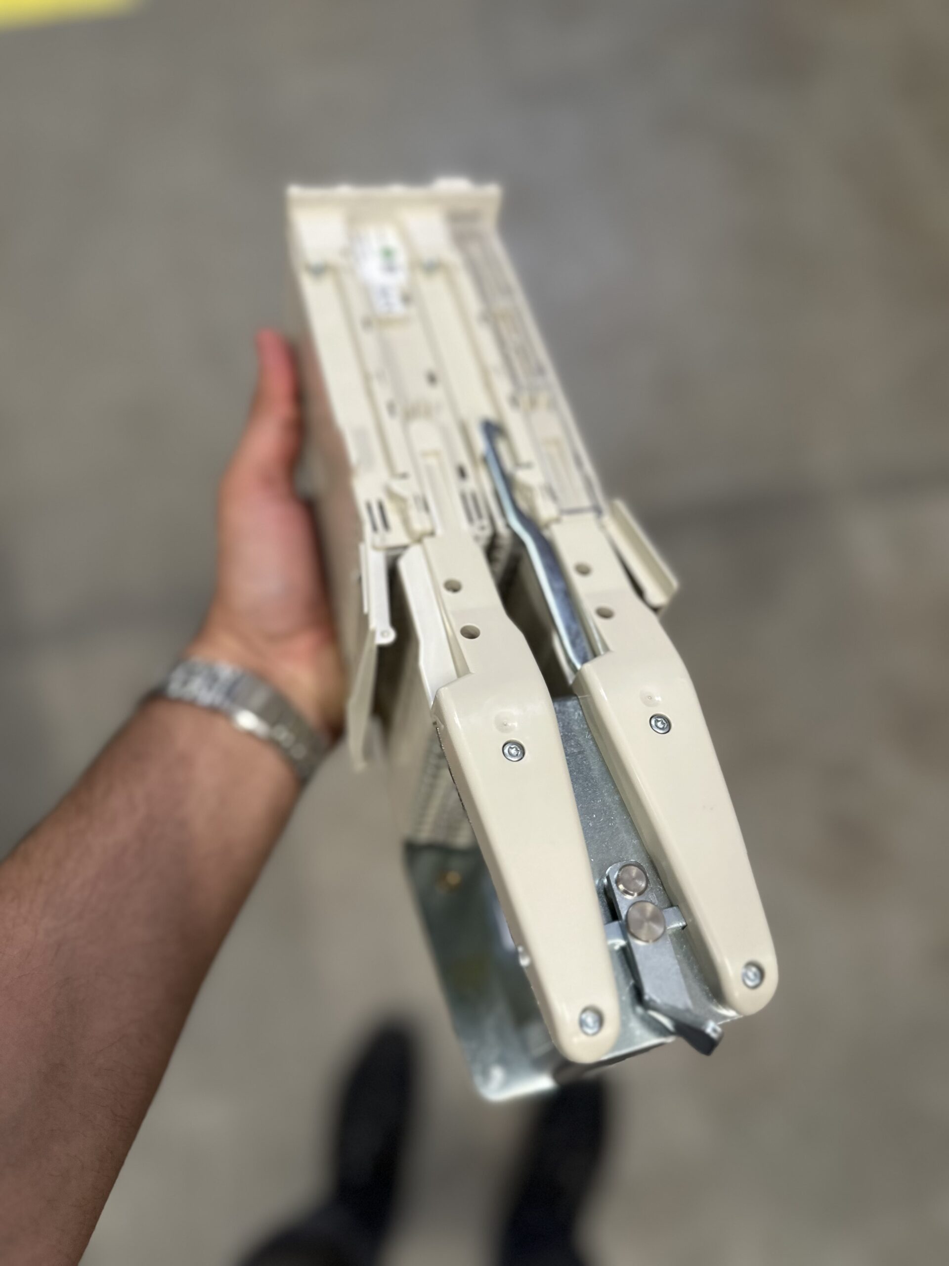 Close-up of RTXP 24 guide rails and mechanical latch
