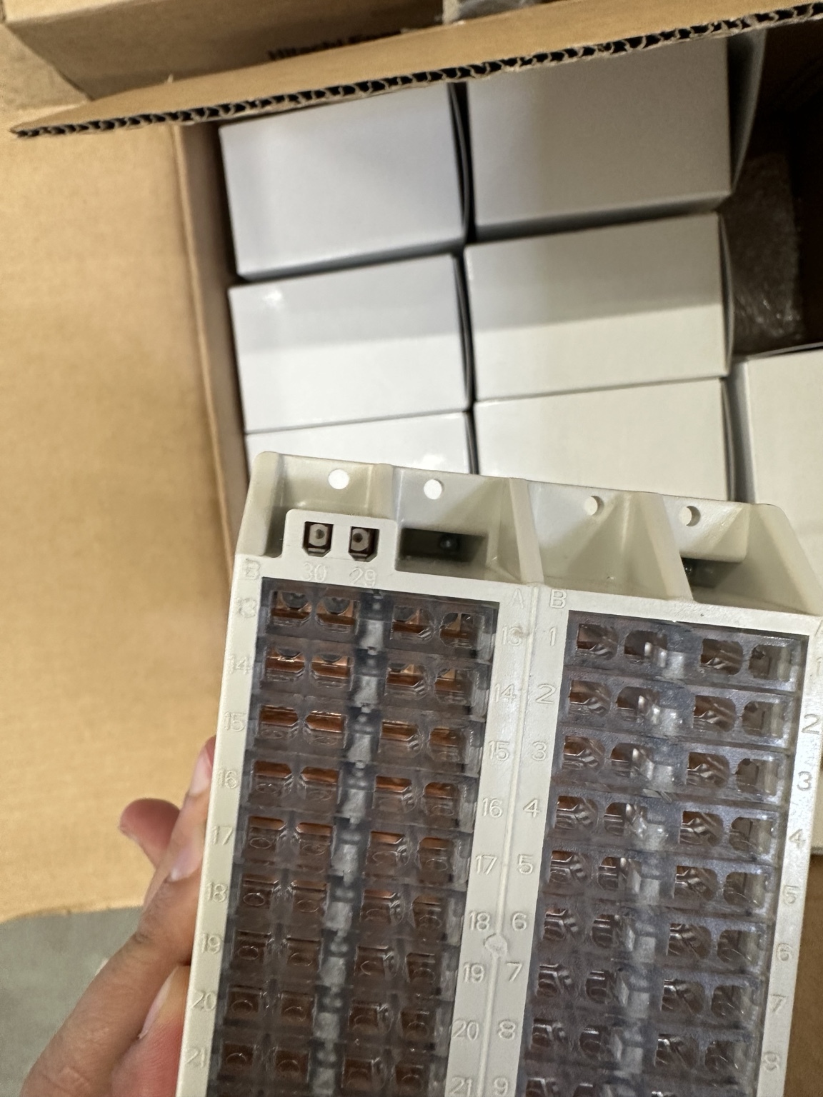 RTXP 24 A and B terminal markings with test-mode terminals 29 and 30